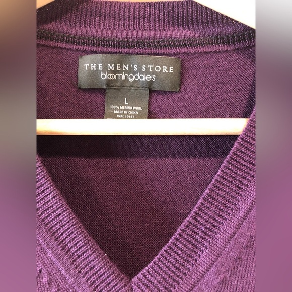 Bloomingdale’s - The Men’s Store - V-Neck Merino Sweater - L - Picture 5 of 9